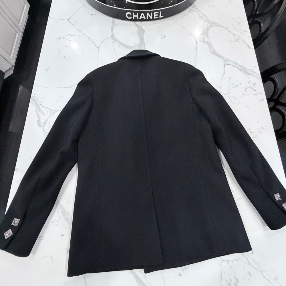 NWOT CHANEL MENS BLACK WOOL PEACOAT WITH CHANEL SIGNATURE BUTTONS IN GUNMETAL - Picture 3 of 12